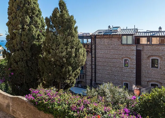 Flower Taormina Apartment